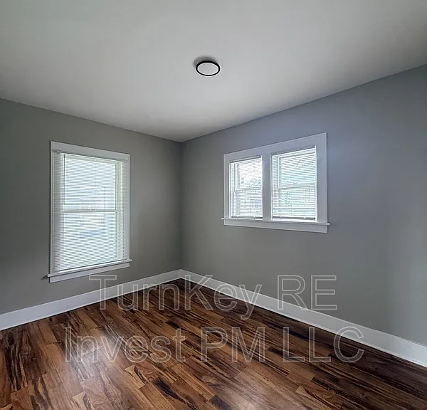 705 North Ave — Photo 3