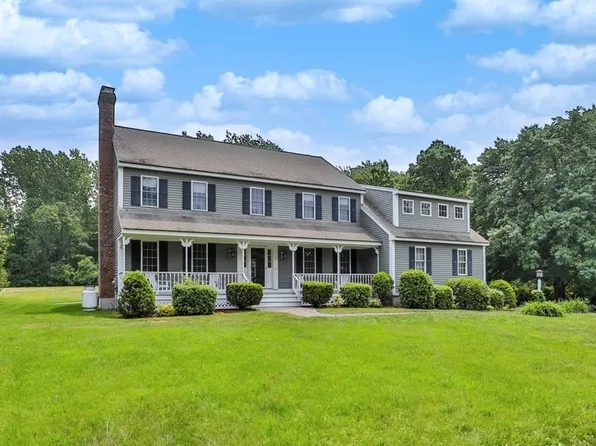 4 Breezy Point Rd, Acton, MA 01720