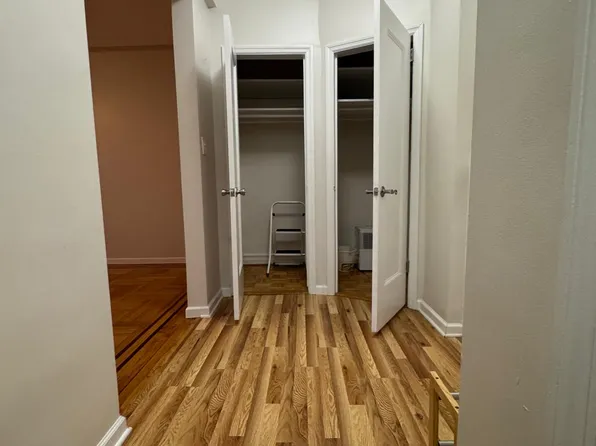 1053 East 13th Street image 11 of 23