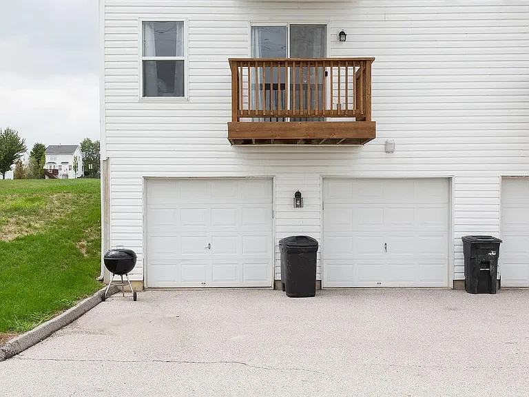 636 Homerun Dr — Photo 3