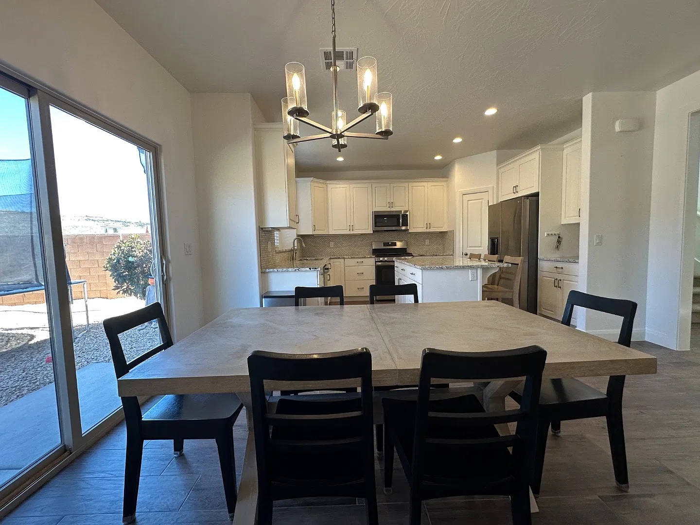 1092 N Paseos St — Photo 3
