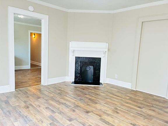 5th image of 213 Pryor St
