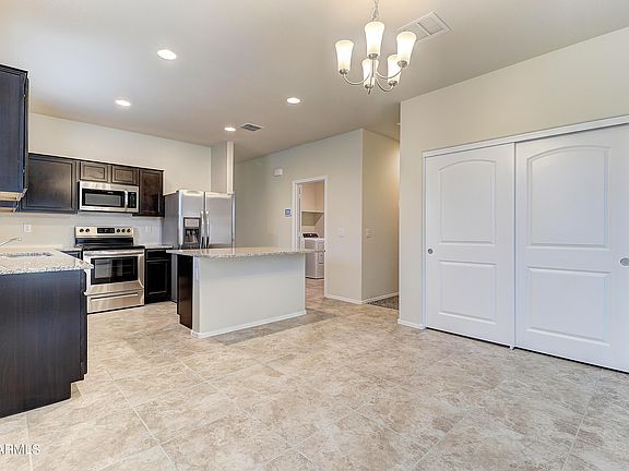 4th image of 1316 W BYRD Avenue