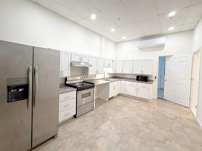 43 Main St #1A — Photo 2