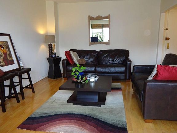 2nd image of 191 Willoughby St APT 11G