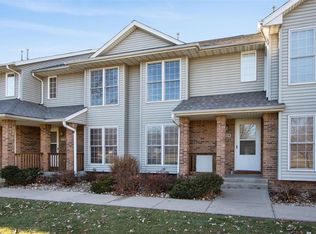 708 W Side Dr, Iowa City, IA 52246