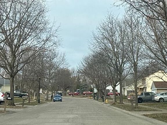 4th image of 4378 Shirlene Dr