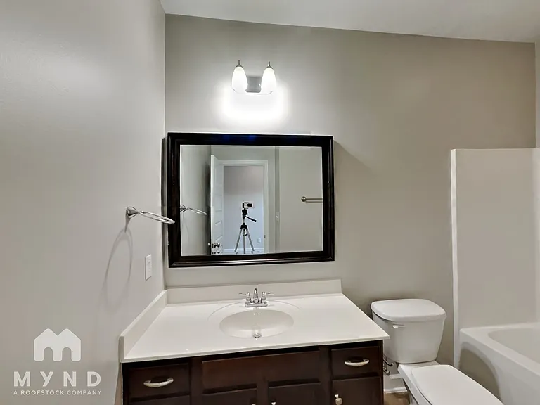 214 Balota St — Photo 19