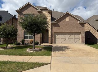 8245 Spruce Meadows Dr, Fort Worth, TX 76244