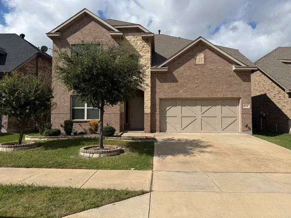 8245 Spruce Meadows Dr, Fort Worth, TX 76244