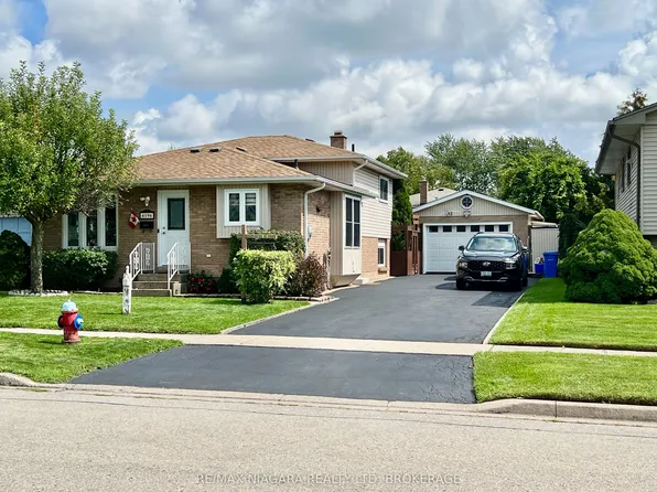 6196 Kirkland Dr, Niagara Falls, ON L2H 2A6