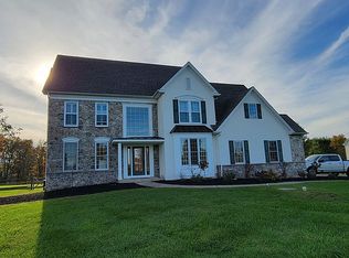 814 Haycock View Dr, Perkasie, PA 18944