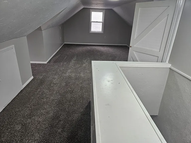 21301 Arbor Ave — Photo 7