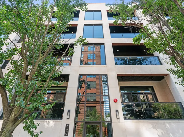 236 S Green St #Penthouse, Chicago, IL 60607