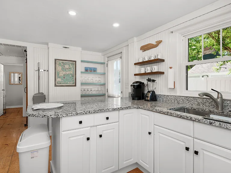 5 Beach Rd — Photo 9