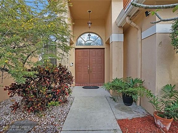 5th image of 4231 NW 90th Ter