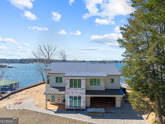 2nd image of 120 Shillelagh Cir NE