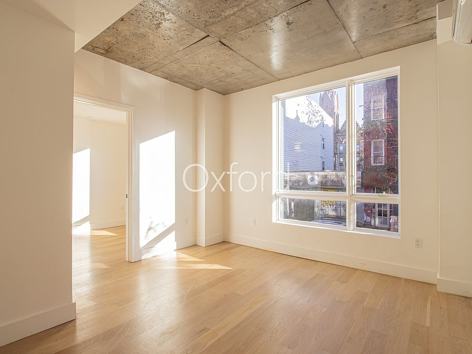 1st image of 150 Manhattan Ave #4C