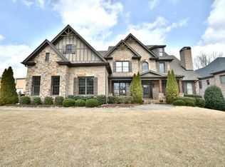 2442 Walkers Glen Ln, Buford, GA 30519