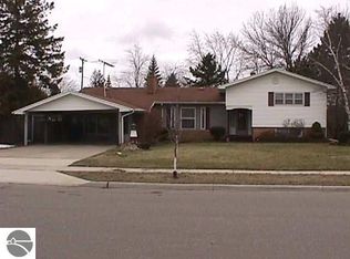 522 Orchard St, Standish, MI 48658