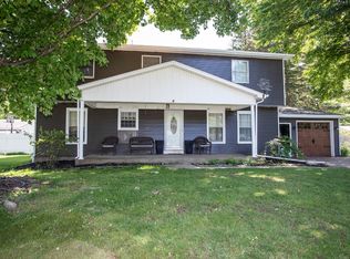 749 Irvine Dr, Erie, PA 16511