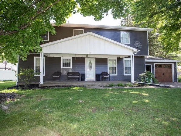 749 Irvine Dr, Erie, PA 16511
