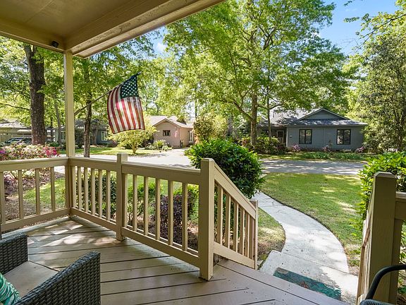 4th image of 850 King James Ct.