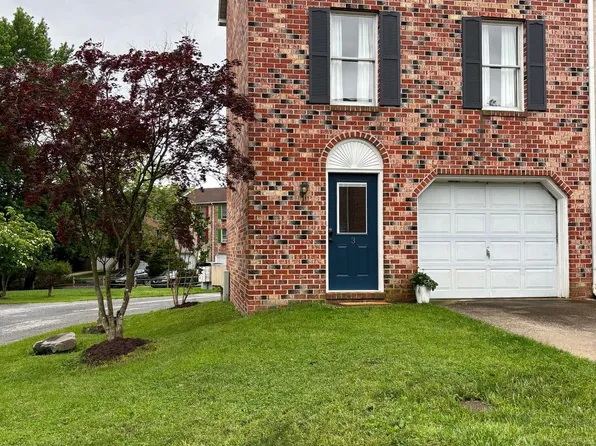 3 Stonewall Ct, Harpers Ferry, WV 25425