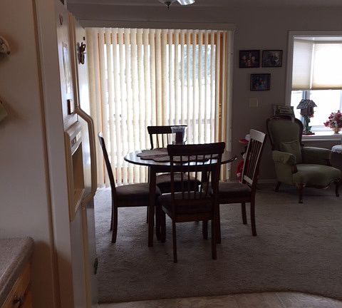 4th image of 409 Berkshire Ave