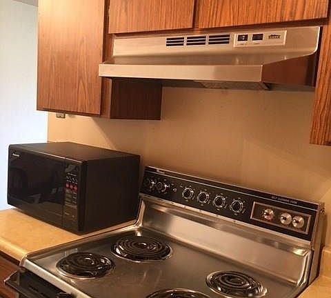 5th image of 1447 Marchbanks Dr APT 4
