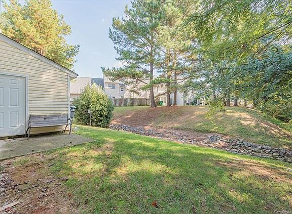 4th image of 5858 Prescott Ct