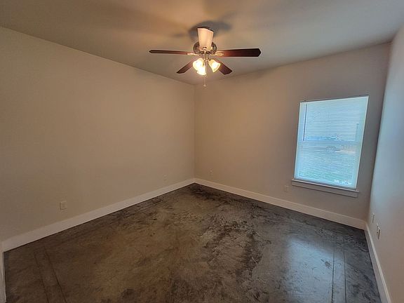 3rd image of 1241 N Oakland Ave APT 102
