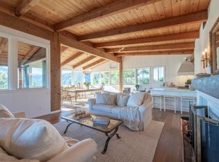 233 Country Club Dr, Carmel Valley, CA 93924