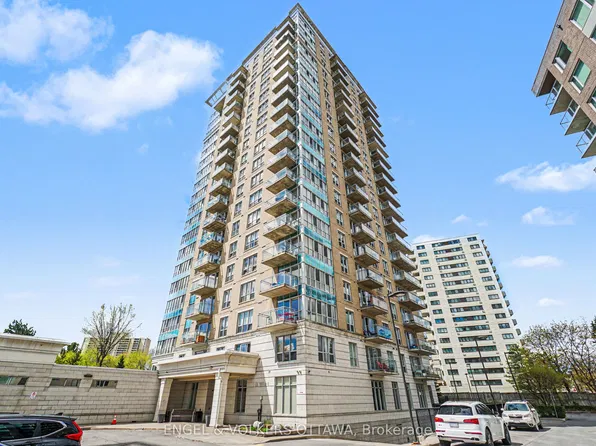 70 Landry St #1808, Ottawa, ON K1L 0A8