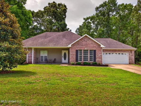 71 Conner Dr, Perkinston, MS 39573