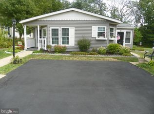 109 Deerfield Dr, Souderton, PA 18964