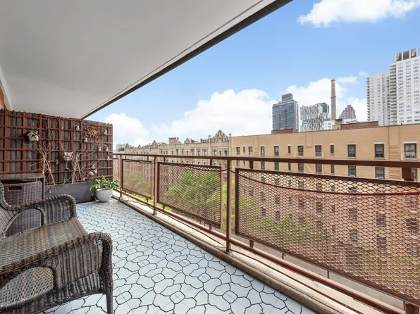 505 East 79th Street 7L image 1 of 9