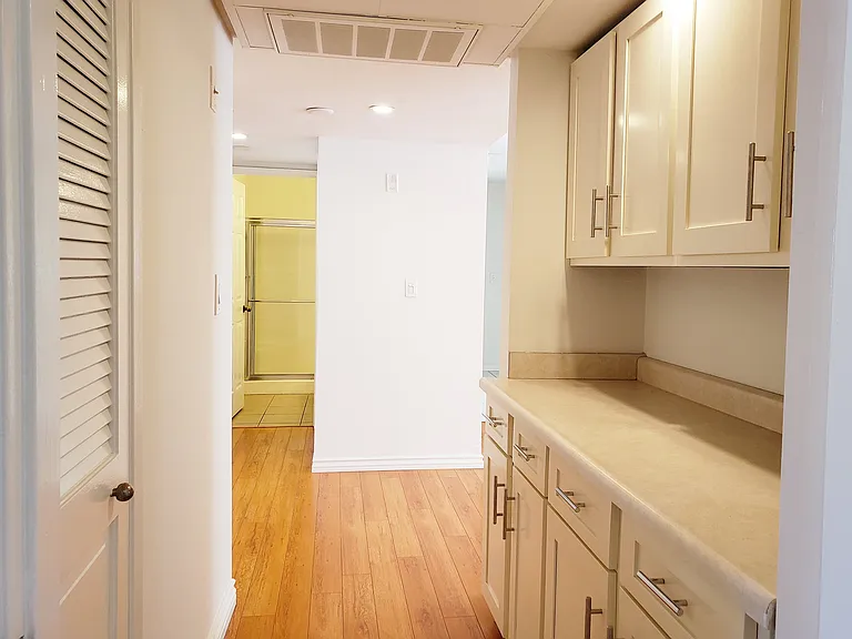 1141 N Columbus Ave #2044 — Photo 13