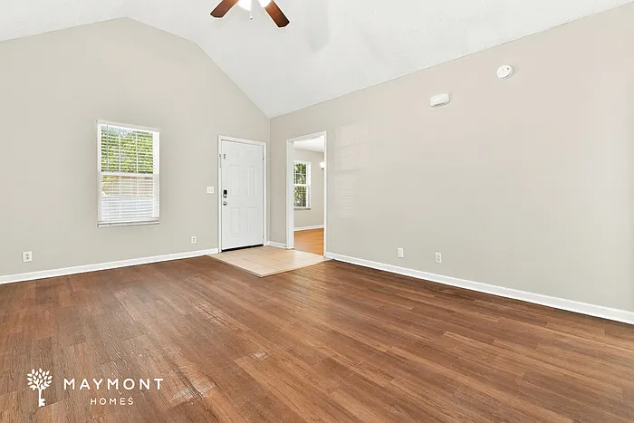 3 bed, 2.0 bath, 1100 sqft, $1,825 — Photo 4