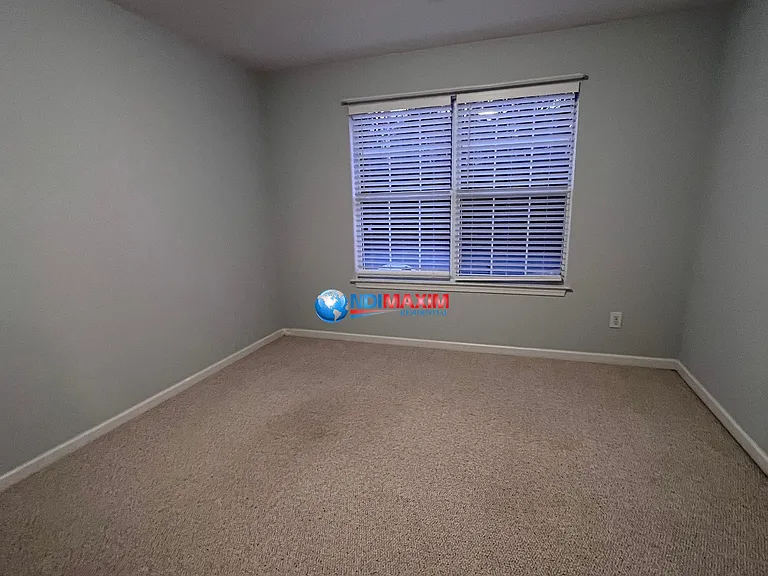 4066 Parkway Cir — Photo 12