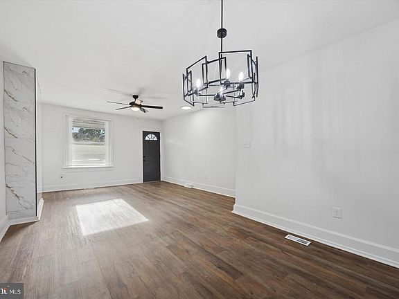 3rd image of 450 N Salford St