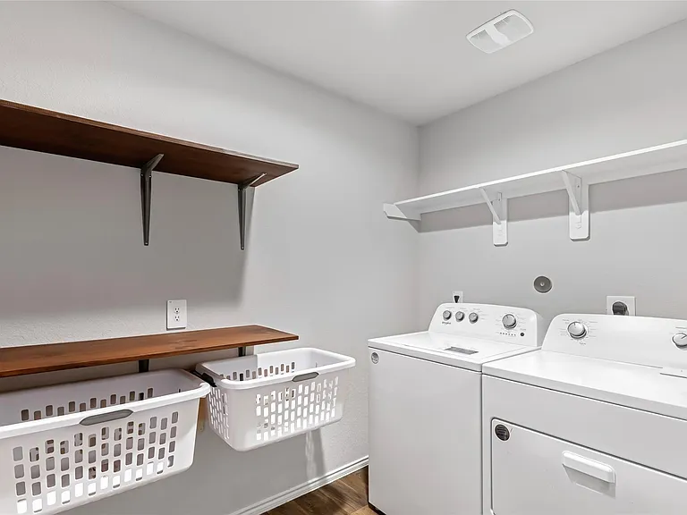 21407 Rustic Elm Dr — Photo 18
