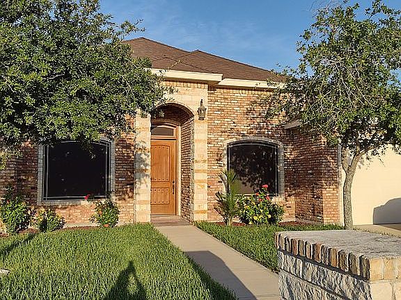 2nd image of 2606 Maria Luiza Dr