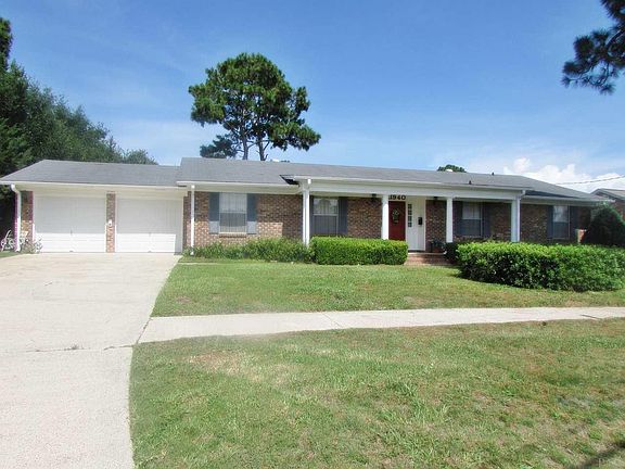 4th image of 3940 Renoir St