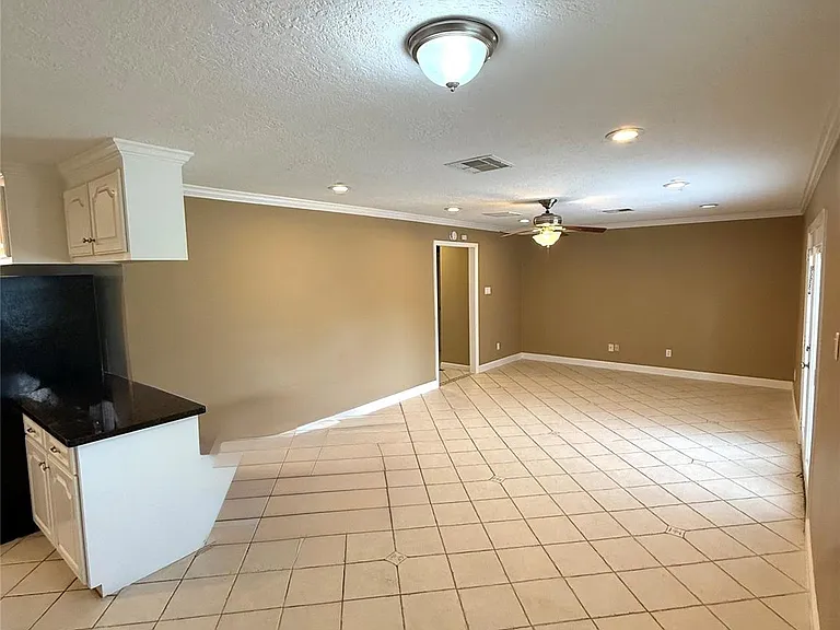 5811 McKnight St — Photo 15