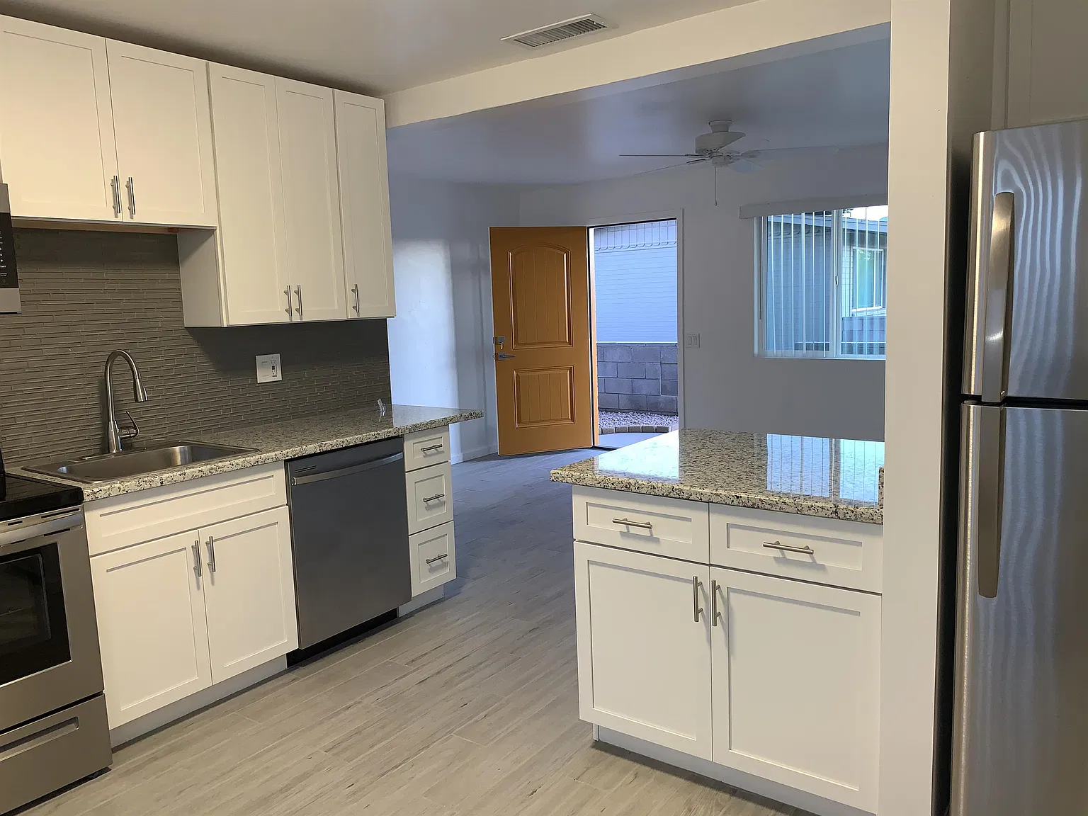 7102 E Oak St — Photo 3