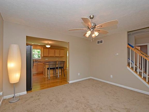 5th image of 612 Wood Bluff Ln