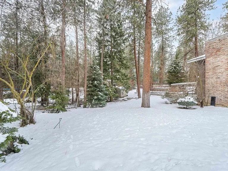 11825 N Fairwood Dr — Photo 46