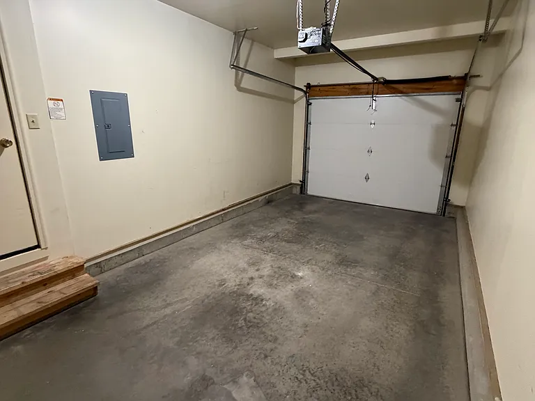 Single car garage.