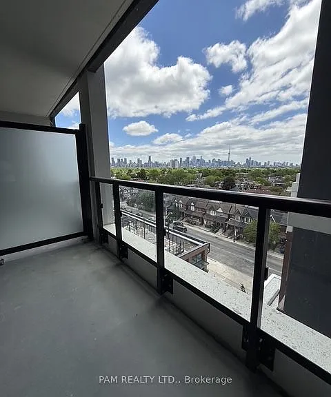 858 Dupont St #739 — Photo 17